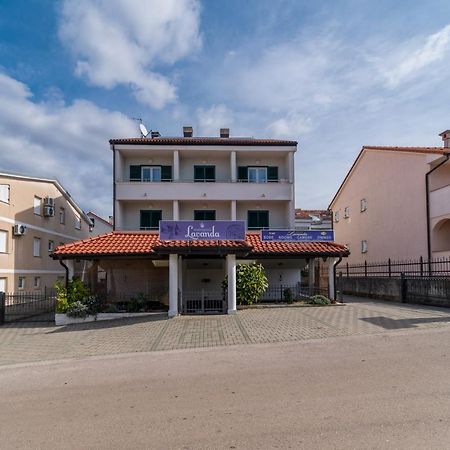 Apartments & Rooms Lavanda Malinska Exterior foto
